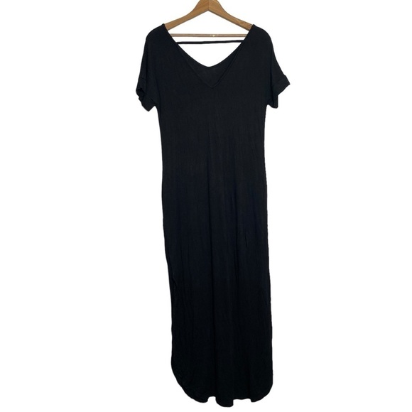 Black Short Sleeve Maxi Dress - Picture 2 of 7